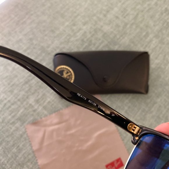 Ray-Ban classic sunglasses main image 4
